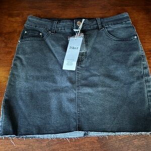 TSHER BLACK DENIM BLACK MINI SKIRT NEW W TAGS MEDIUM